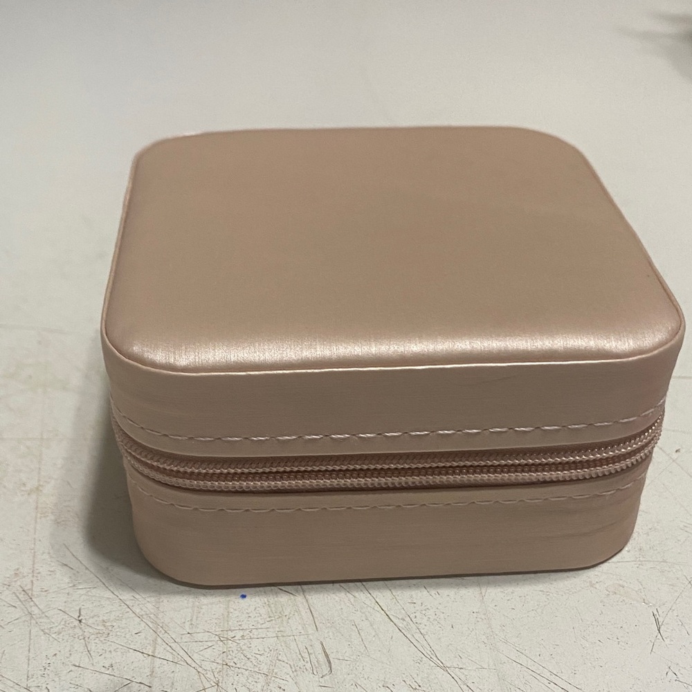 Elegant Pink Jewelry Case